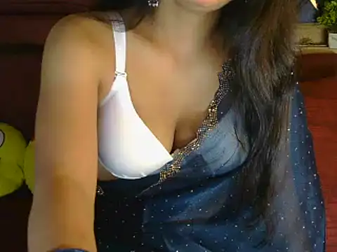 Snapshot of sexy_shivi chatting on 5, 12, 2024 sexy shivi online show from 5, 12, 2024