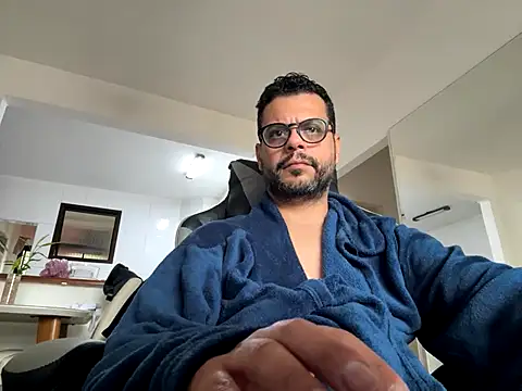 HornyBeachBoyBR online show from 20, 6, 2026