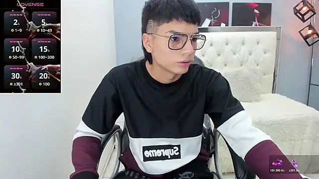 Snapshot of Noha_scott chatting on 27, 11, 2025 Noha scott online show from 27, 11, 2025