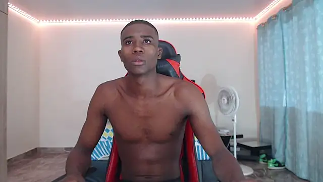 Snapshot of Couplex_sexx chatting on 5, 10, 2025 Couplex sexx online show from 5, 10, 2025