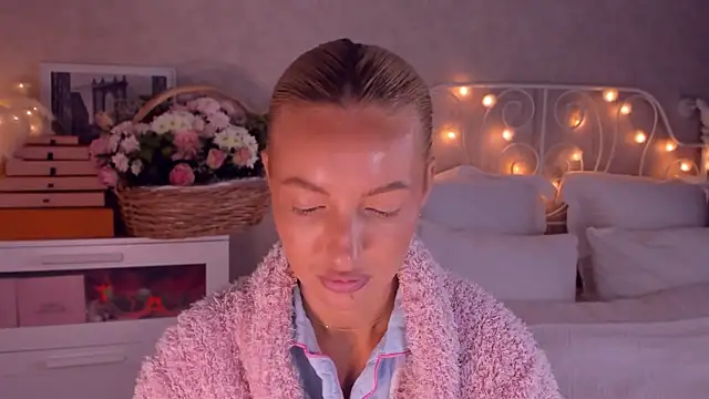 aestetick online show from 16, 12, 2025