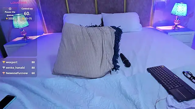 AmmyJones  online show from 5, 2, 2025