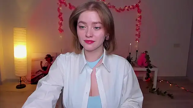 AidaPerry online show from 17, 1, 2025