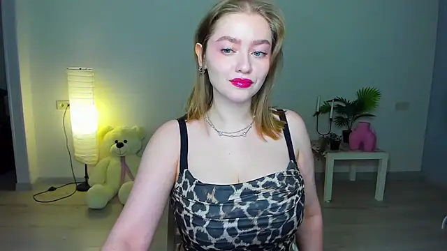 AidaPerry online show from 28, 9, 2025