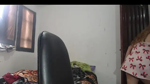 BustyAmanda online show from 15, 4, 2026