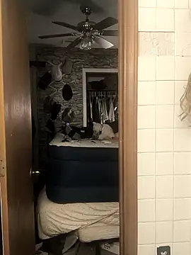 ImCarolinaCutiexxx online show from 23, 10, 2025