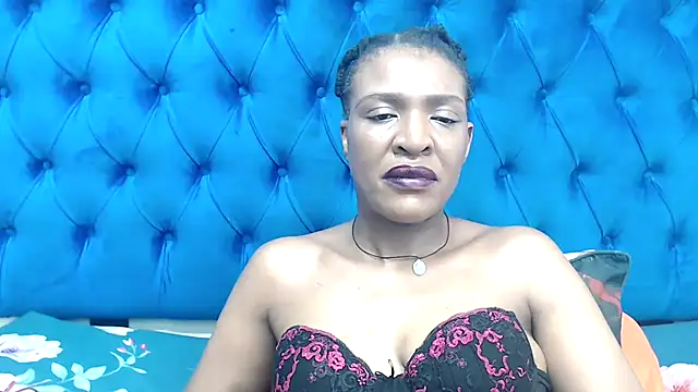 Snapshot of SpicyQueenxxxx chatting on 12, 4, 2026 SpicyQueenxxxx online show from 12, 4, 2026