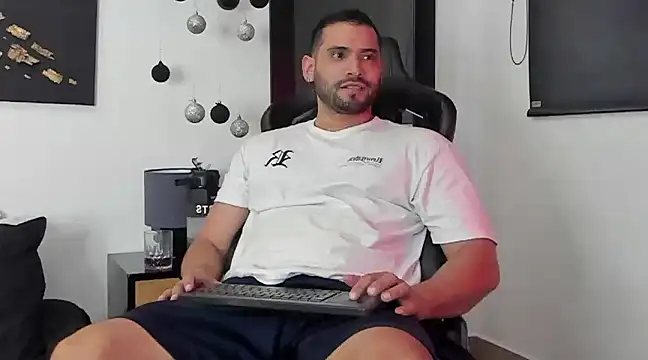 Snapshot of Dereck_vega chatting on 29, 12, 2024 Dereck vega online show from 29, 12, 2024