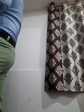 Snapshot of Guyinshortss chatting on 23, 2, 2026 Guyinshortss online show from 23, 2, 2026