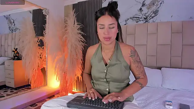 EmmaTorres  online show from 23, 2, 2026