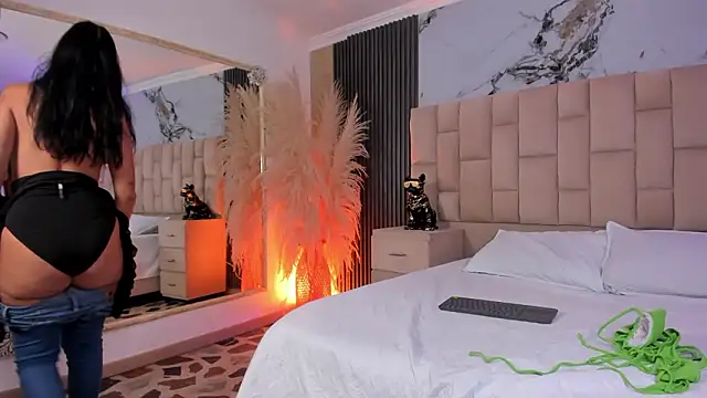 EmmaTorres  online show from 6, 3, 2026