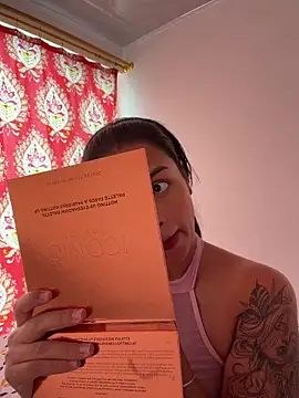 EmmaTorres  online show from 20, 7, 2026