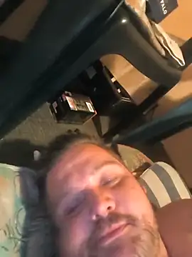 Snapshot of Ronny2510 chatting on 3, 11, 2025 Ronny2510 online show from 3, 11, 2025