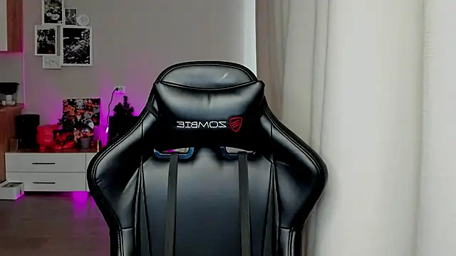 Snapshot of Sm0ly chatting on 21, 4, 2026 Sm0ly online show from 21, 4, 2026