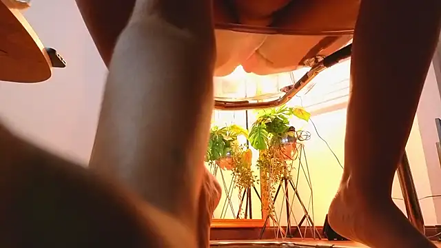 AlessiaLondon online show from 15, 2, 2026