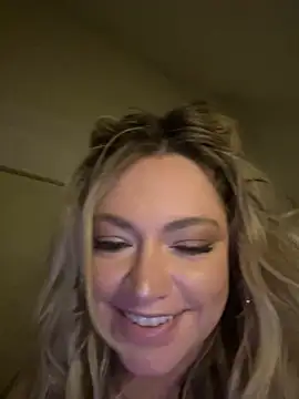 Snapshot of ToniVice chatting on 7, 3, 2025 ToniVice online show from 7, 3, 2025