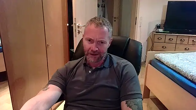 Snapshot of Rockburg chatting on 6, 5, 2026 Rockburg online show from 6, 5, 2026