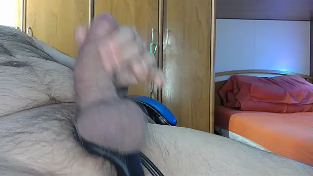 Snapshot of daddylove2024 chatting on 8, 1, 2025 daddylove2024 online show from 8, 1, 2025