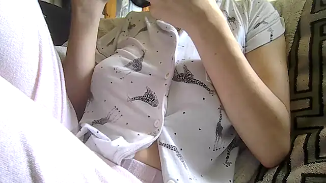 Snapshot of indie-rayne chatting on 30, 6, 2026 indie-rayne online show from 30, 6, 2026
