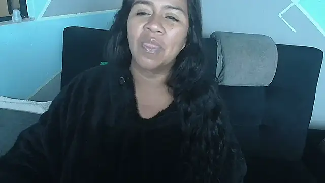 Snapshot of saggil23 chatting on 4, 7, 2026 saggil23 online show from 4, 7, 2026