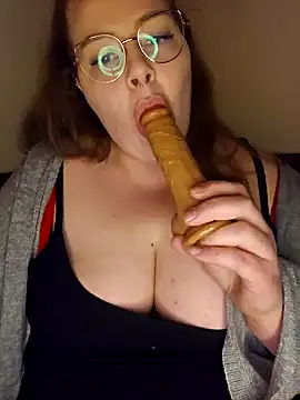 Snapshot of _Julie_x chatting on 11, 12, 2024 Julie x online show from 11, 12, 2024