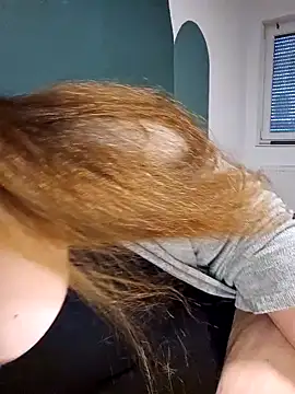 Snapshot of _Julie_x chatting on 4, 1, 2025 Julie x online show from 4, 1, 2025