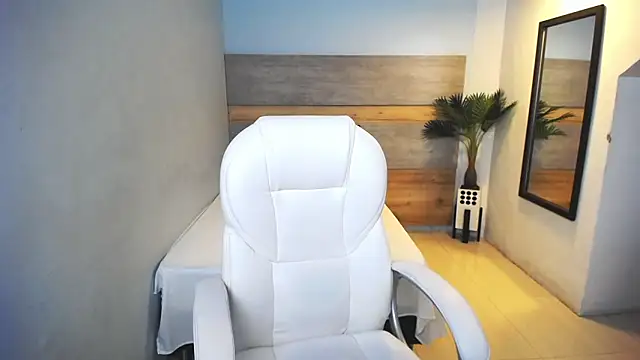 liseth fox online show from 19, 12, 2024