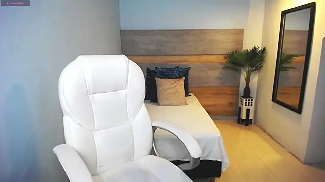 liseth fox online show from 6, 2, 2025