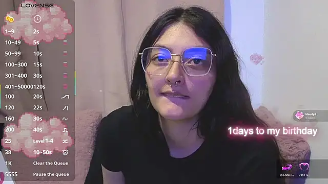 Snapshot of lessliee22_ chatting on 12, 5, 2026 lessliee22 online show from 12, 5, 2026