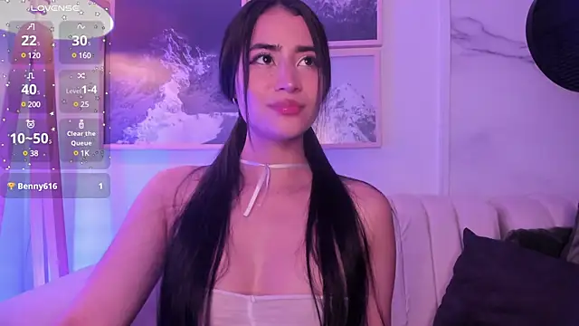 lara madisson online show from 13, 3, 2025