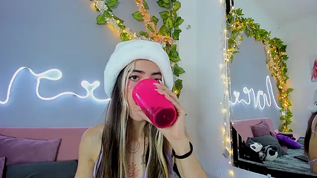 YouliteSllut2 online show from 26, 12, 2024