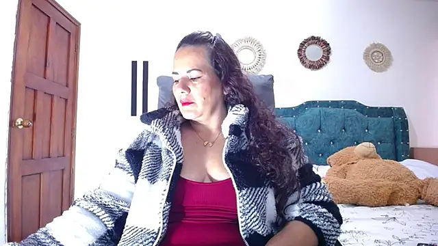 Snapshot of sofiamature01 chatting on 15, 1, 2026 sofiamature01 online show from 15, 1, 2026