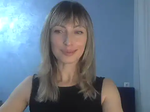 Snapshot of EffectMaya chatting on 3, 2, 2025 EffectMaya online show from 3, 2, 2025