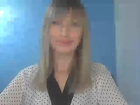 Snapshot of EffectMaya chatting on 16, 9, 2025 EffectMaya online show from 16, 9, 2025