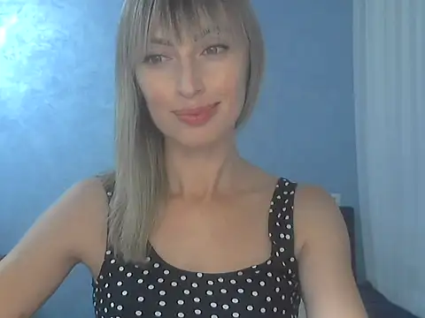 Snapshot of EffectMaya chatting on 18, 9, 2025 EffectMaya online show from 18, 9, 2025