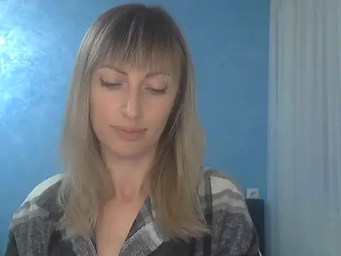 Snapshot of EffectMaya chatting on 25, 9, 2025 EffectMaya online show from 25, 9, 2025