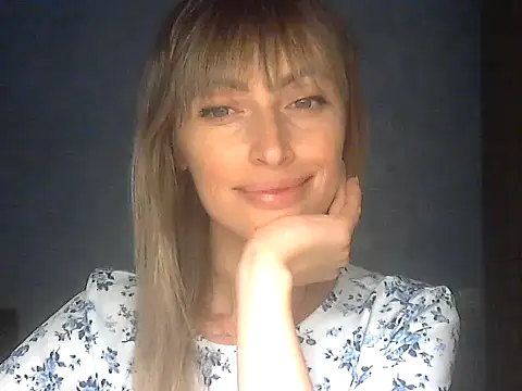Snapshot of EffectMaya chatting on 6, 4, 2026 EffectMaya online show from 6, 4, 2026