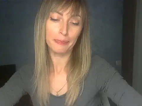 Snapshot of EffectMaya chatting on 13, 4, 2026 EffectMaya online show from 13, 4, 2026
