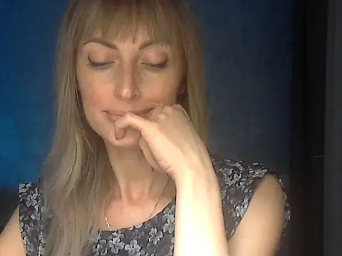 Snapshot of EffectMaya chatting on 30, 4, 2026 EffectMaya online show from 30, 4, 2026