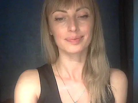 Snapshot of EffectMaya chatting on 11, 5, 2026 EffectMaya online show from 11, 5, 2026