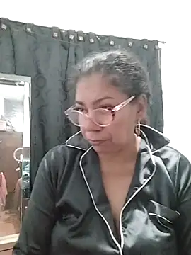 Snapshot of sorbetico_perverse chatting on 8, 3, 2025 sorbetico perverse online show from 8, 3, 2025