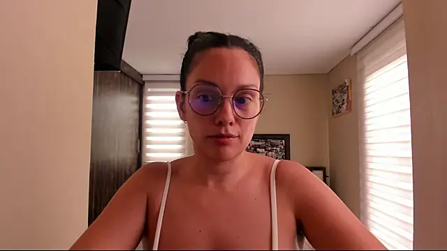 Snapshot of anabel_025 chatting on 18, 4, 2026 anabel 025 online show from 18, 4, 2026