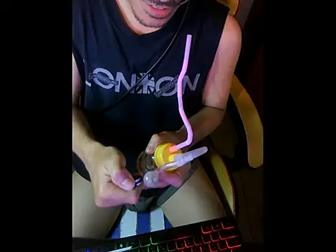 Snapshot of cloudyth1994 chatting on 27, 9, 2025 cloudyth1994 online show from 27, 9, 2025