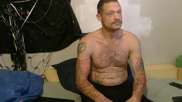 Snapshot of TheOneYouLove69 chatting on 20, 12, 2025 TheOneYouLove69 online show from 20, 12, 2025