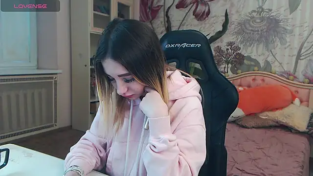 Viky Love  online show from 13, 12, 2024