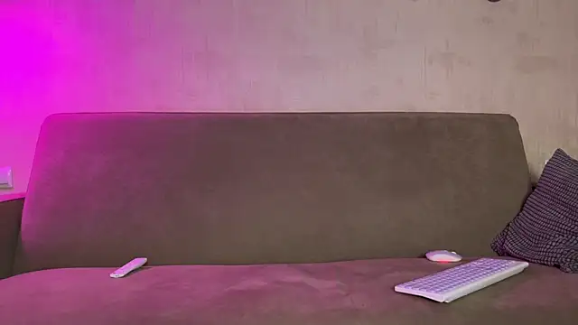 Snapshot of weshycouple chatting on 13, 2, 2026 weshycouple online show from 13, 2, 2026