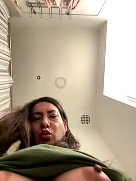 xLadyScarlettx online show from 5, 12, 2025