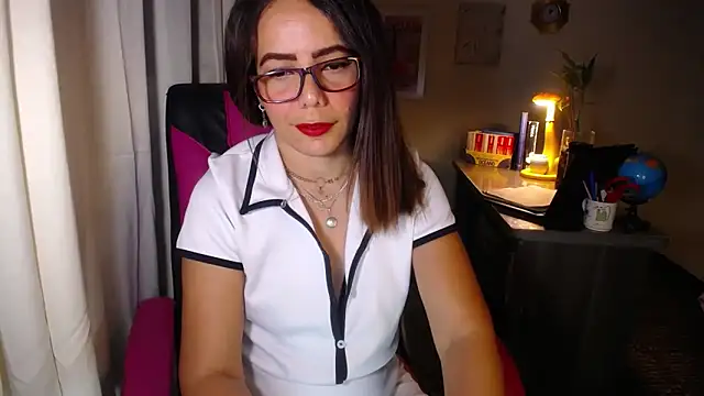 Snapshot of danielle_rose_1 chatting on 27, 3, 2026 danielle rose 1 online show from 27, 3, 2026