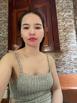 Snapshot of LiLi-Kirix99 chatting on 5, 7, 2026 LiLi-Kirix99 online show from 5, 7, 2026