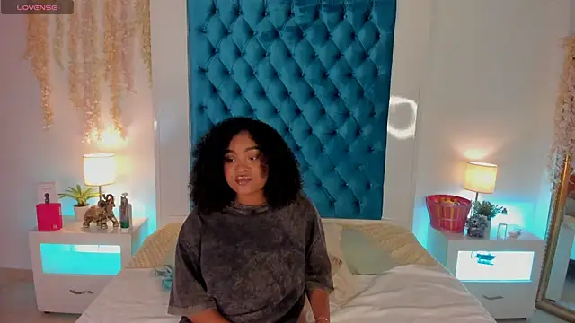 ohrianagibson online show from 13, 4, 2026